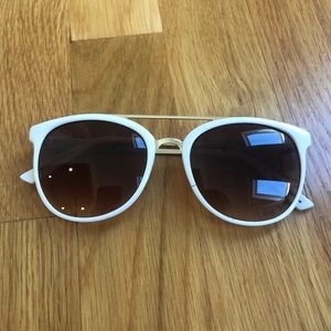 UO White Sunglasses